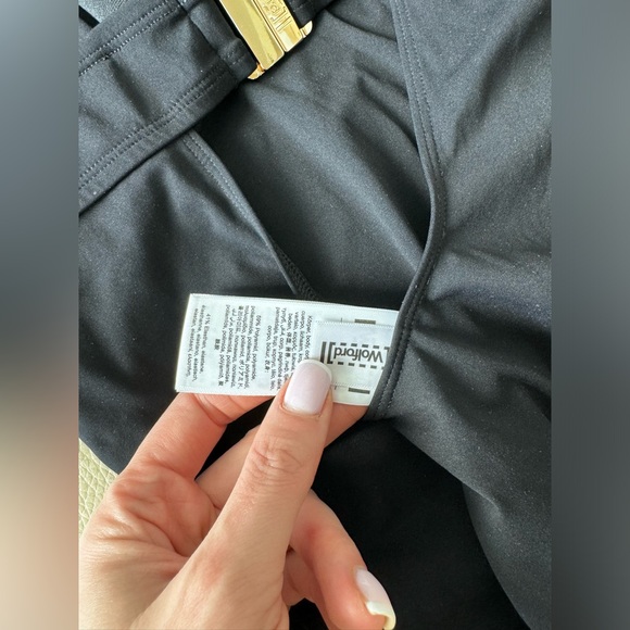 WOLFORD ESSENTIALS ONEPIECE SWIMSUIT - Picture 3 of 9